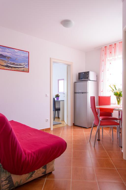 Apartma Mijo *