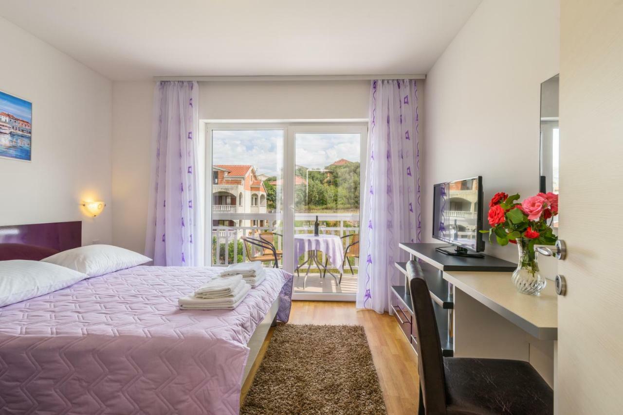 Apartma Mijo *
