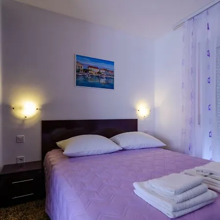 Apartments Mijo Trogir Exterior photo